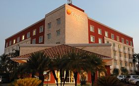 Comfort Hotel  3*